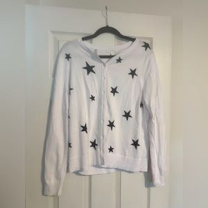 XL - white button up sweater w/ navy blue stars.